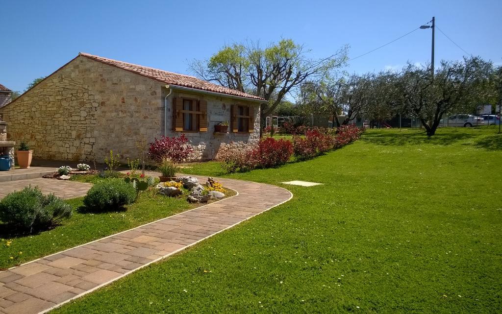 Holiday House Sweet Home Umag Exteriör bild